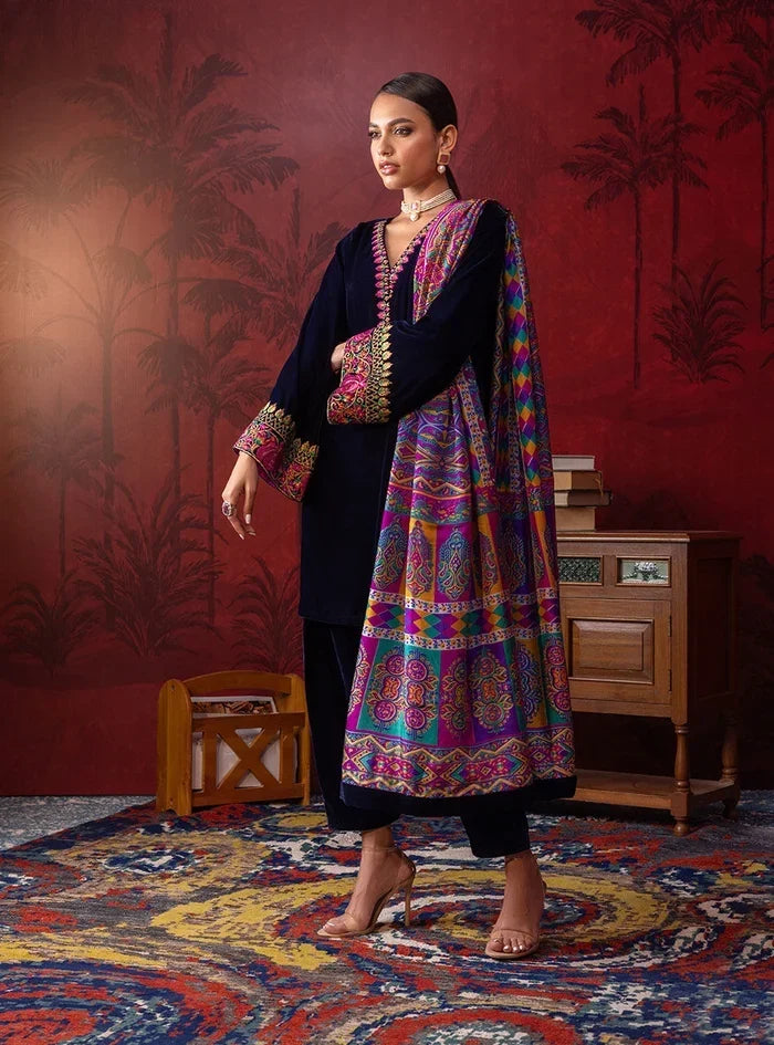 Niloofar Velvet 3 Piece D-2012