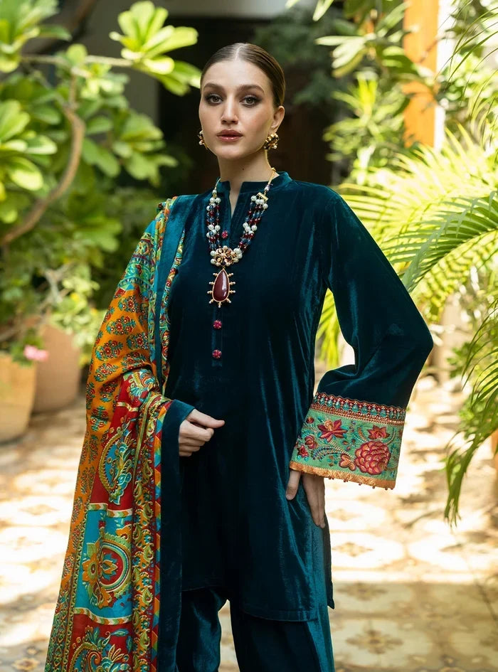 Soraya Velvet 3 Piece D-2011