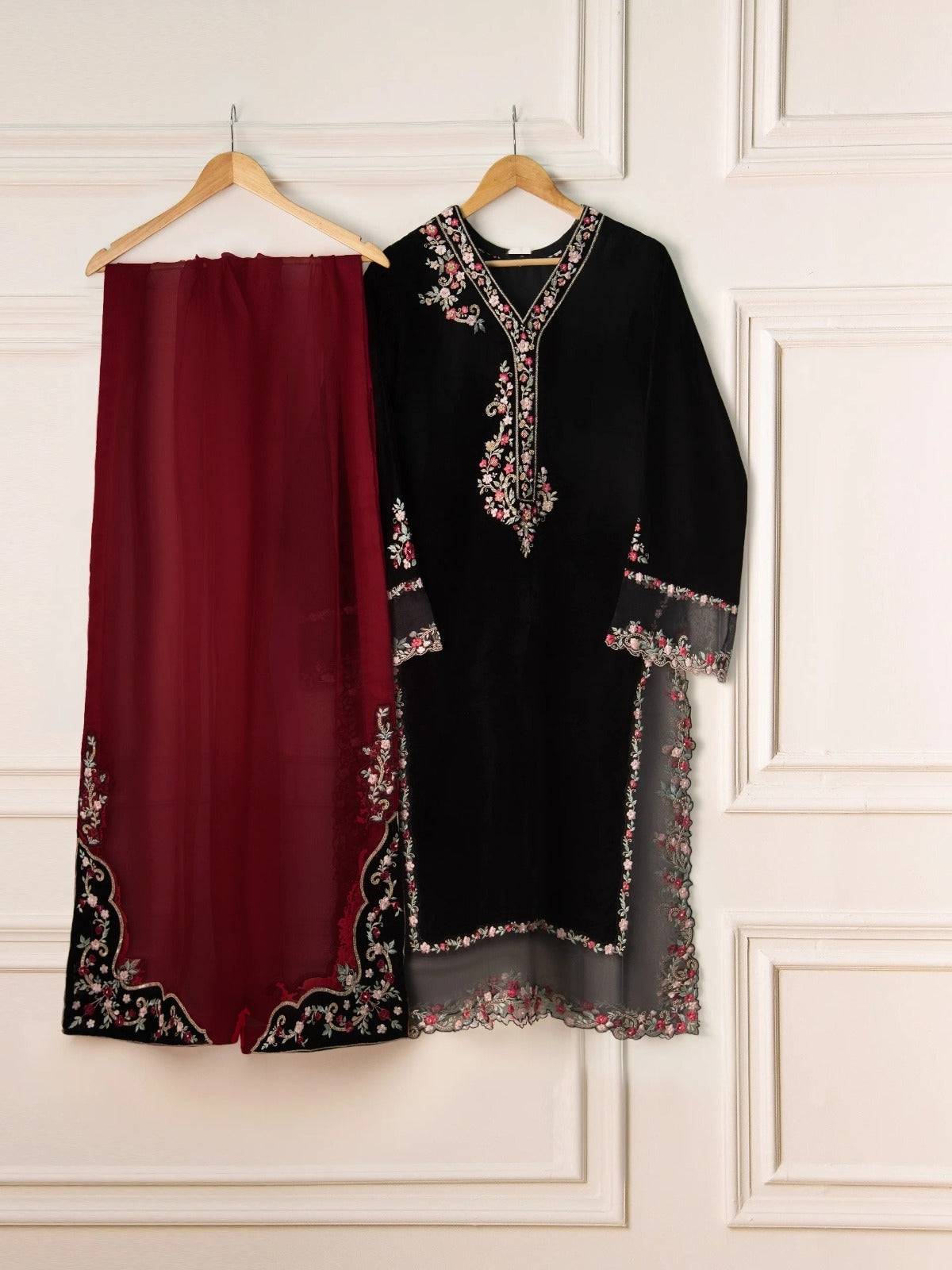 Pari Velvet 3 Piece D-2015