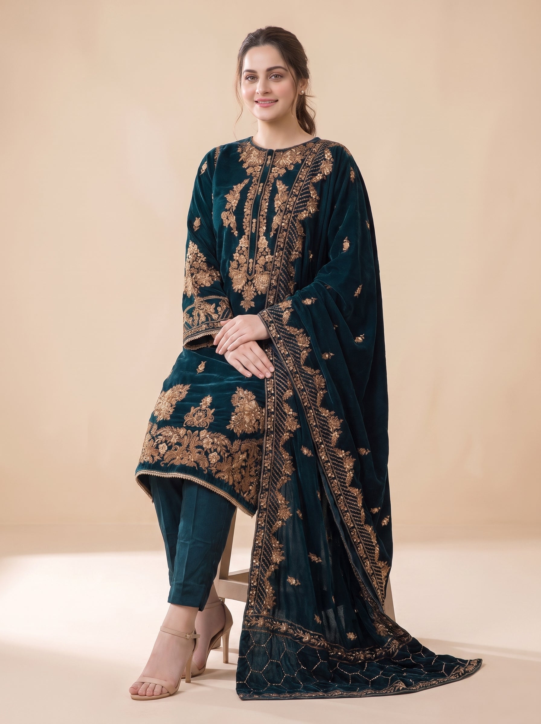 Anahita Velvet 3 Piece D-2006