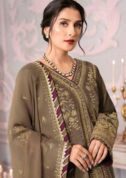 1017-3PC Velvet Embroidered Dress With Embroidered Chiffon Dupatta