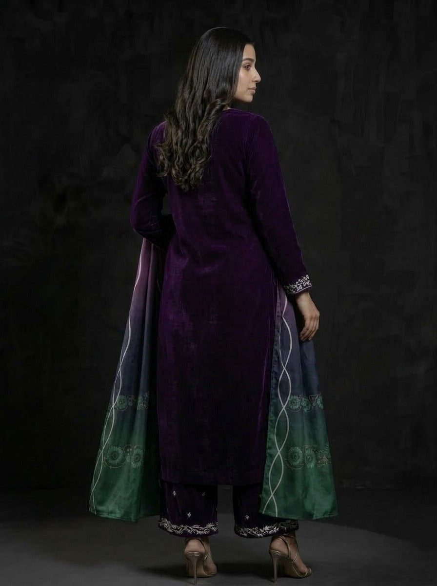 Nazneen Velvet 3 Piece D-2003